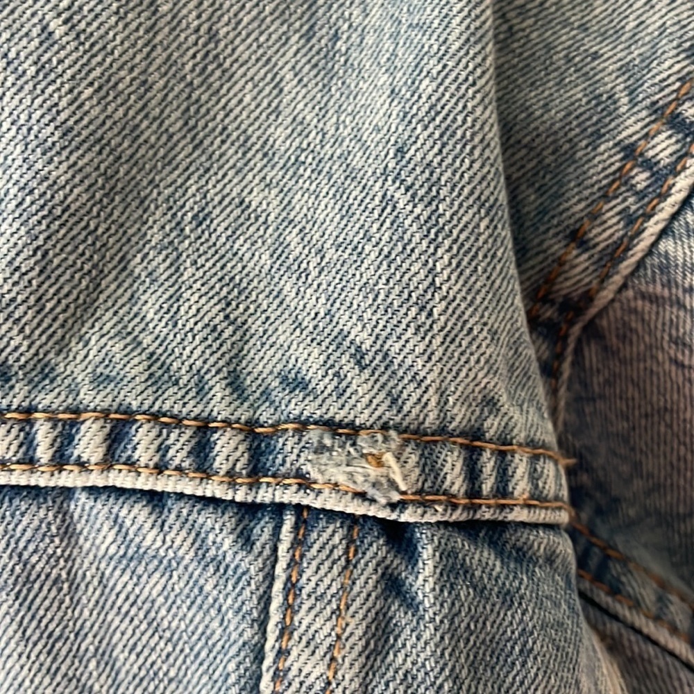 LEVI’S Big E Vintage Trucker Jean Jacket - Picture 8 of 11